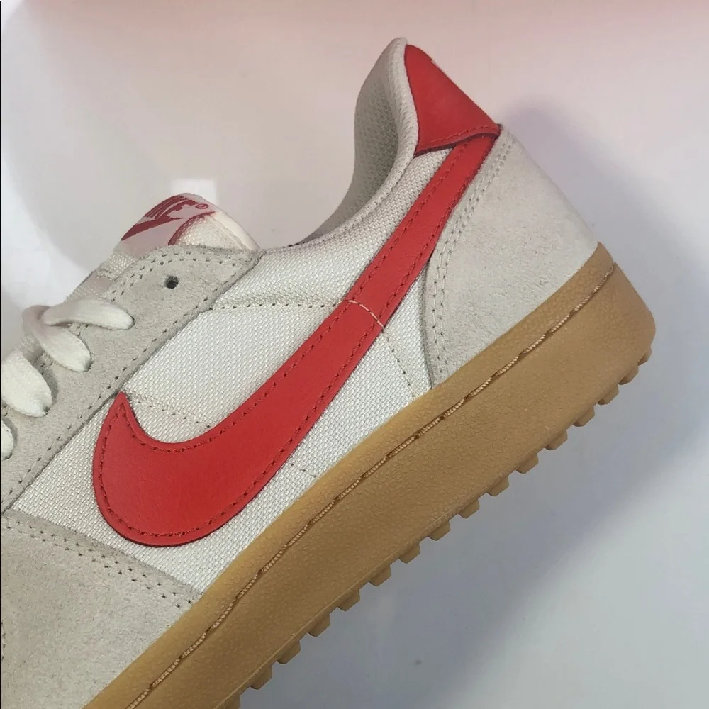 NWOB Nike Field General 82 Sneaker Men's Size 11 Pale Ivory Picante Red Gum